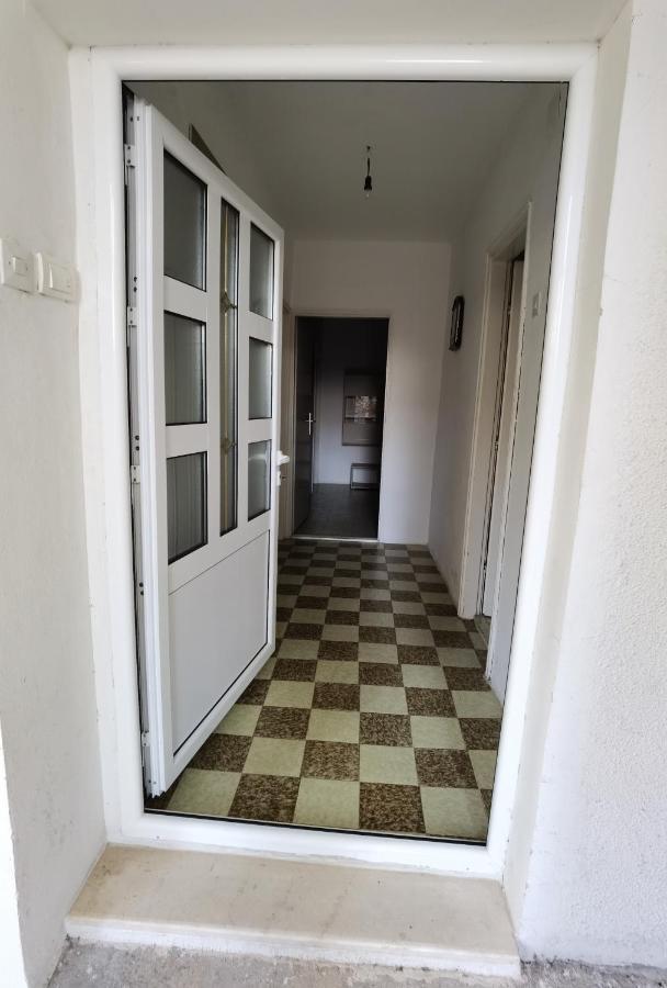 Nikolic Apartmani Bar Εξωτερικό φωτογραφία