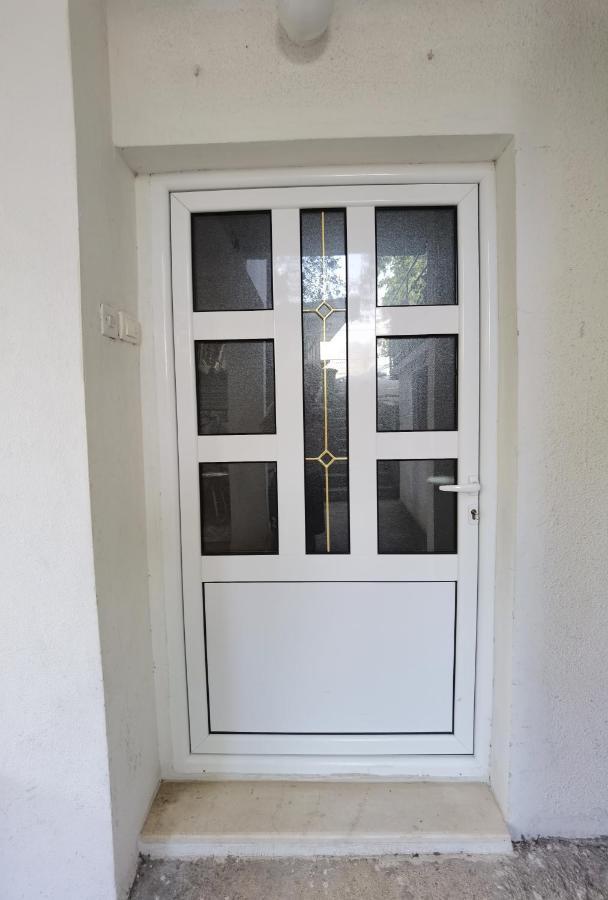 Nikolic Apartmani Bar Εξωτερικό φωτογραφία